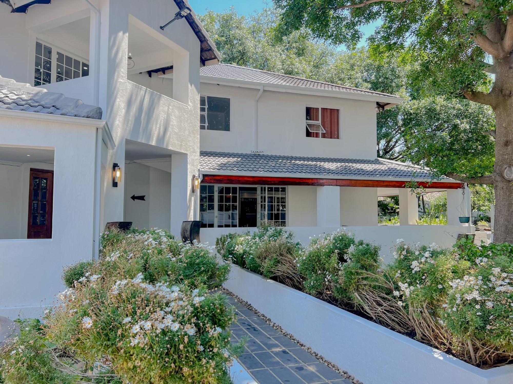 Amoris Guesthouse - In Brooklyn Pretoria Exterior photo